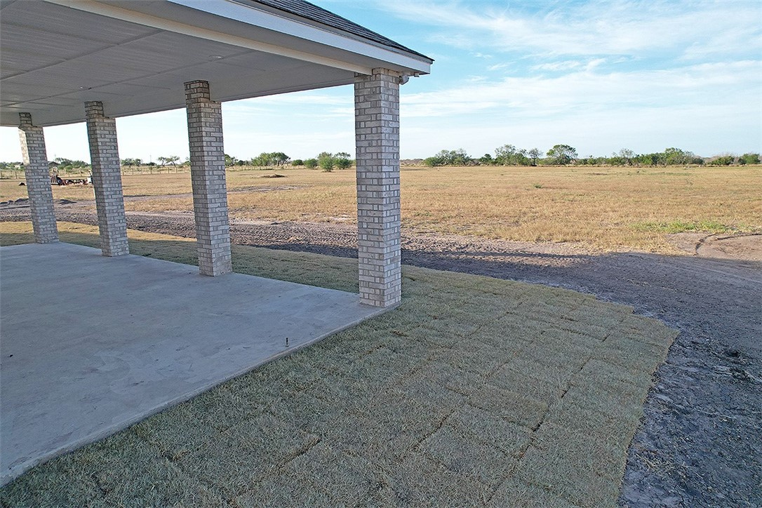 6428 Fm 624 Property Photo 36