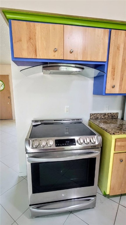 1226 Euclid Cir Property Photo 6