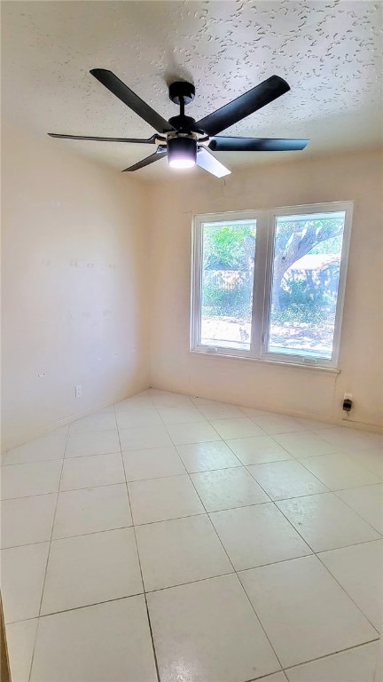1226 Euclid Cir Property Photo 13