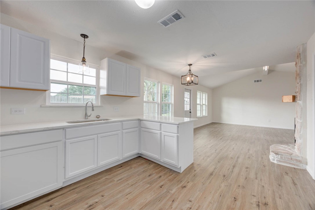 913 Knot Property Photo 9