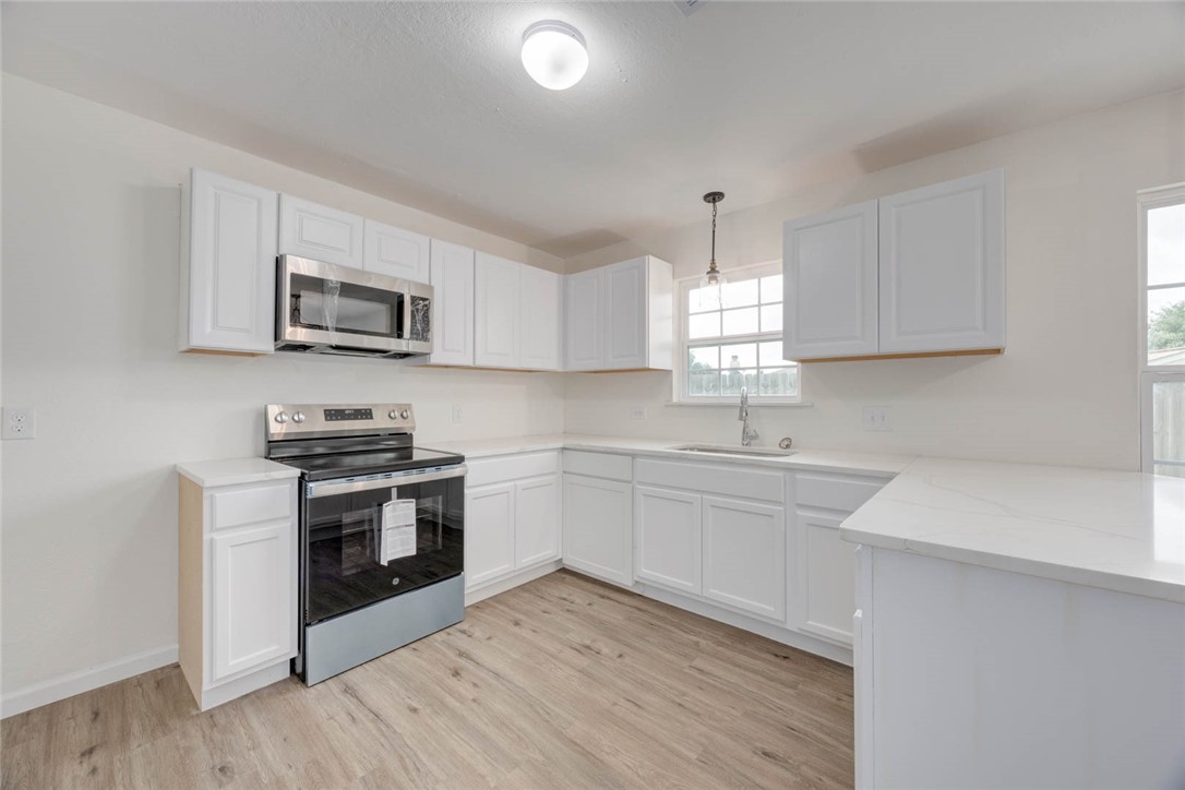 913 Knot Property Photo 10