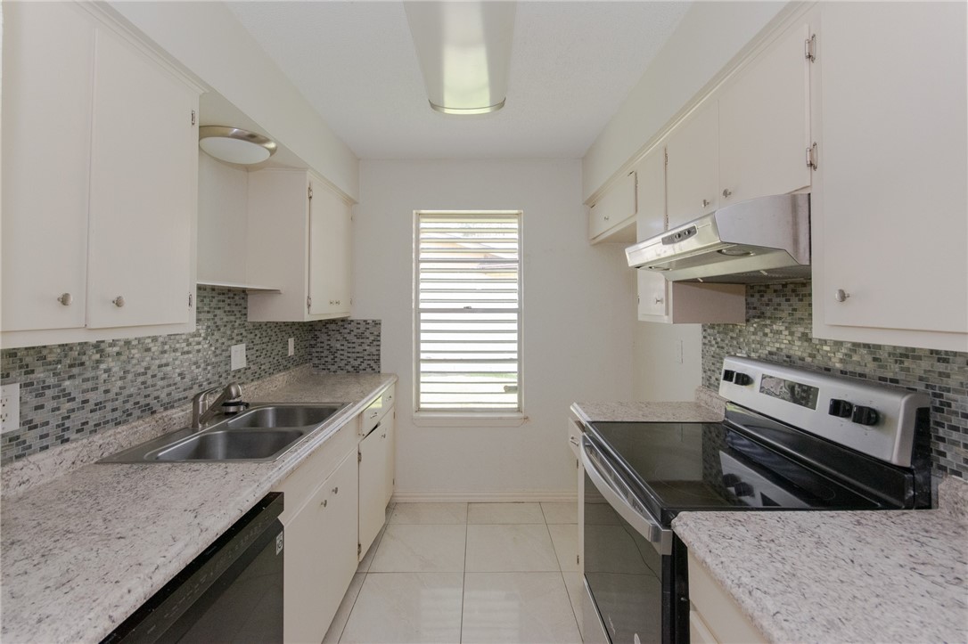 1705 Mermaid Dr Property Photo 4