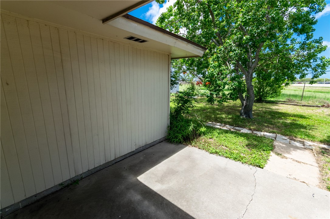 1705 Mermaid Dr Property Photo 13