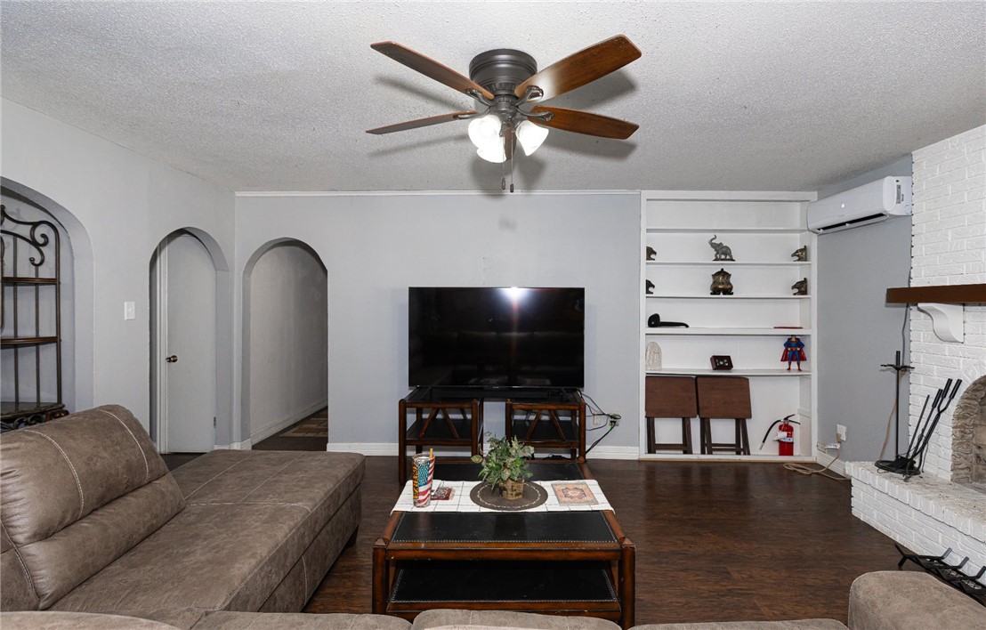 1204 Live Oak Dr Property Photo 14