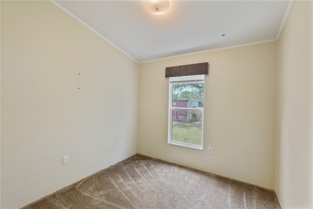 130 Old Goliad Rd. Property Photo 12