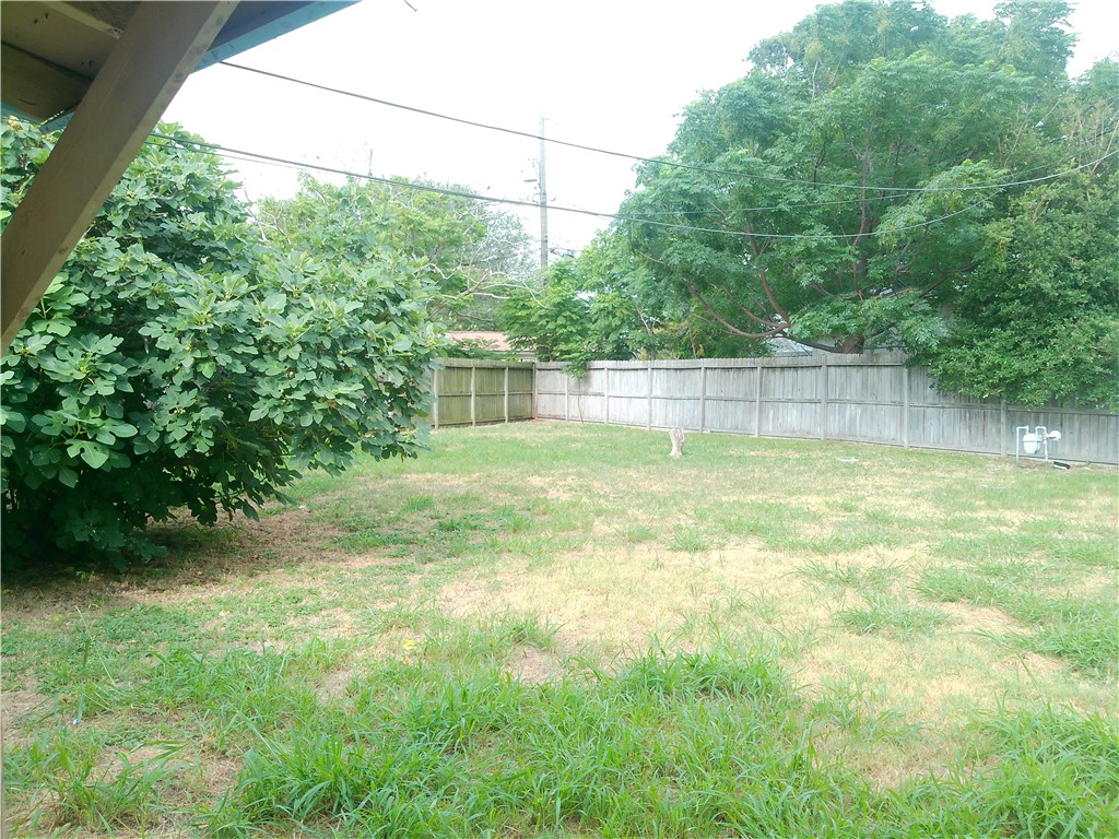 4225 Warwick Dr Property Photo 16