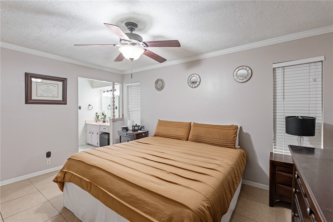 11805 Night Hawk Property Photo 13