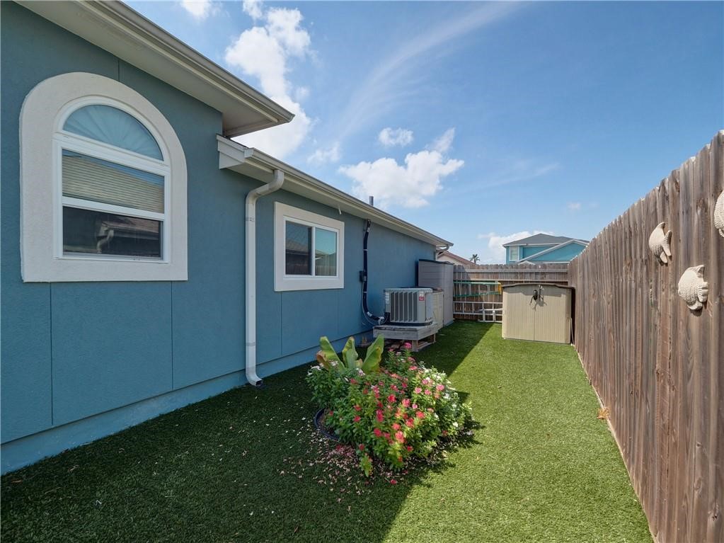 14218 Punta Bonaire Dr Property Photo 30