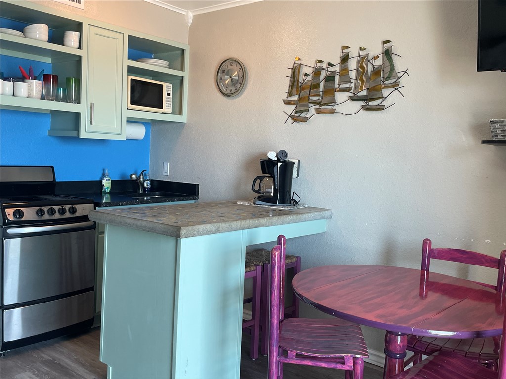 3938 Surfside Blvd Property Photo 12