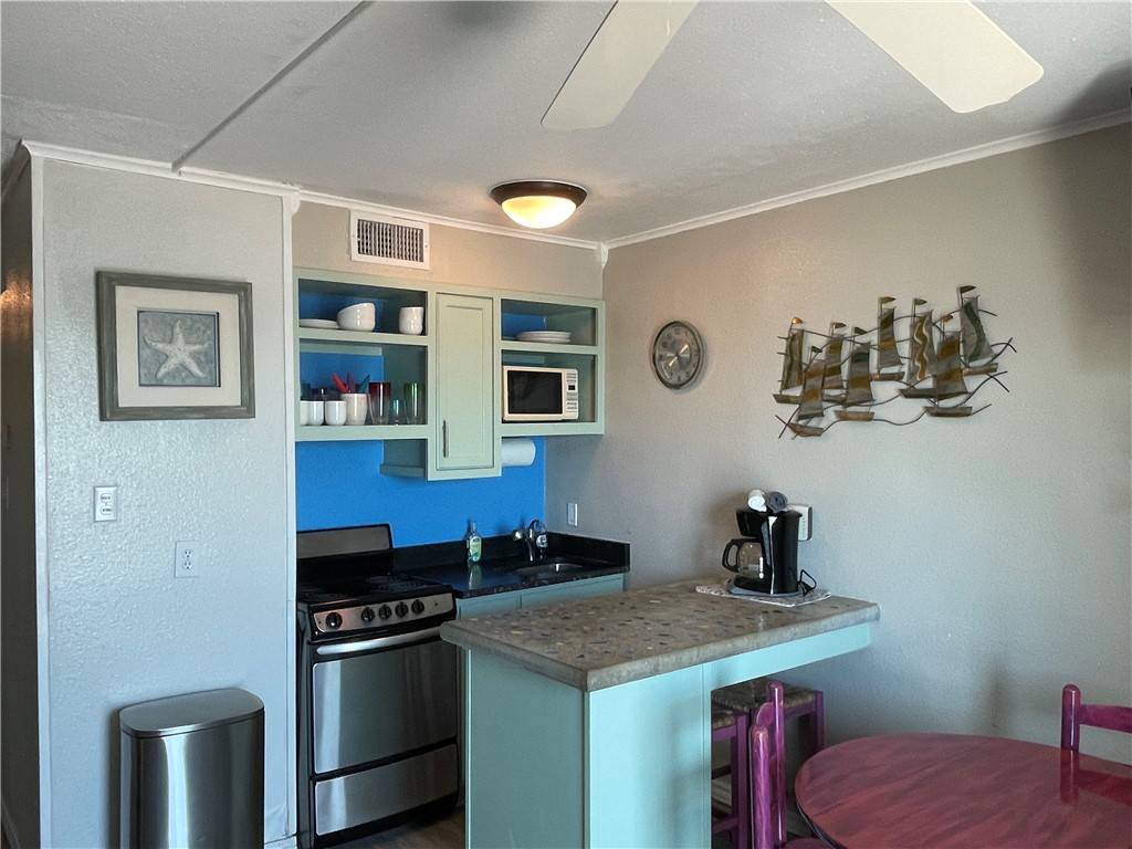 3938 Surfside Blvd Property Photo 13