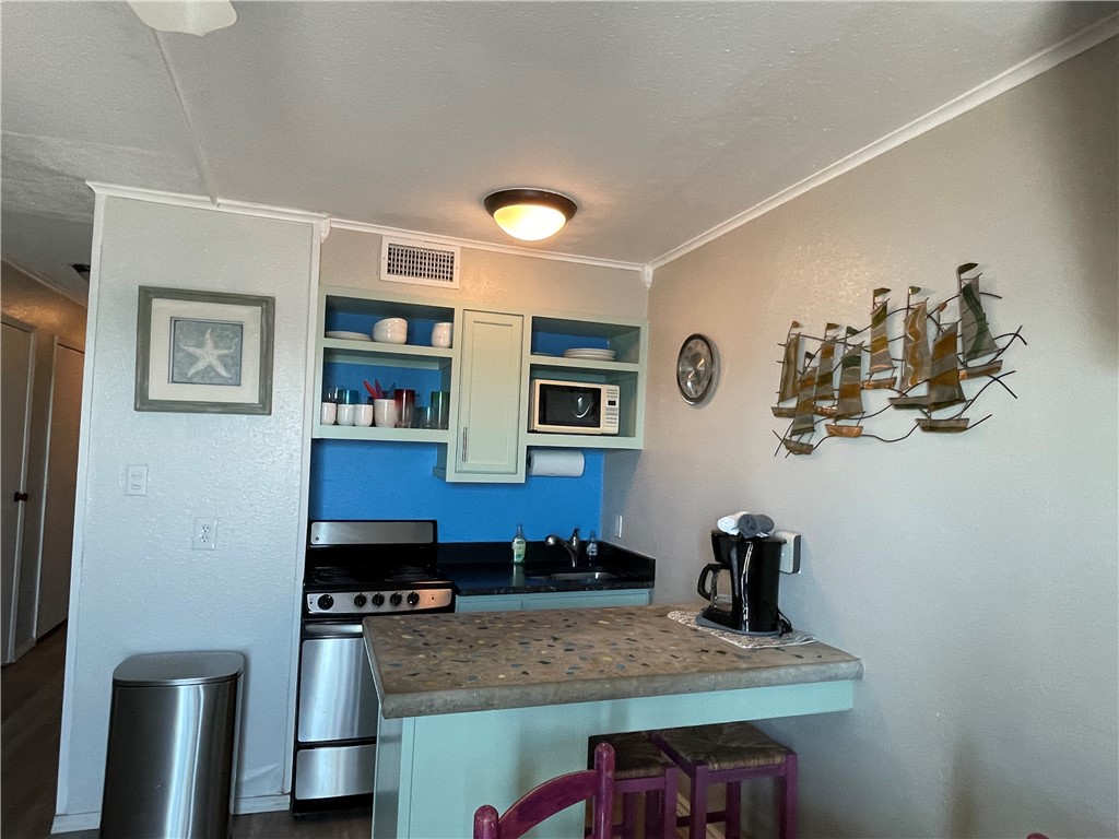3938 Surfside Blvd Property Photo 14