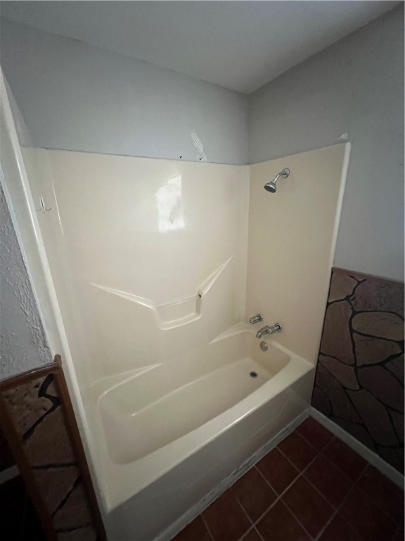 4817 Lansdown Dr Property Photo 7