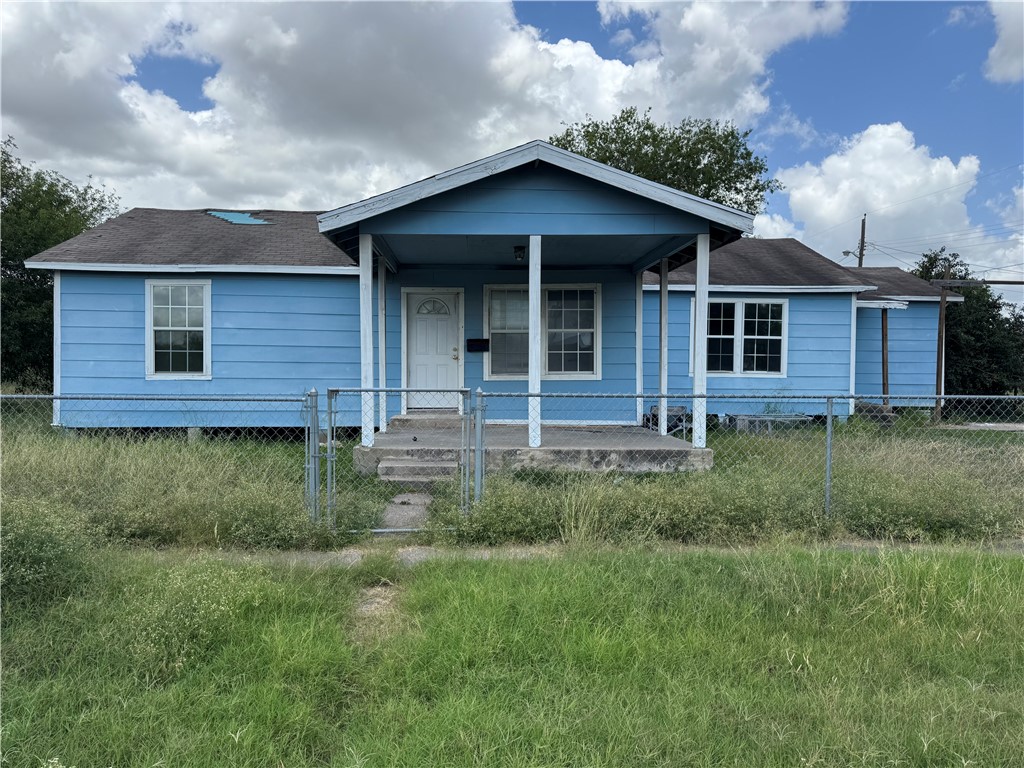 423 S 13th Street Property Photo 2