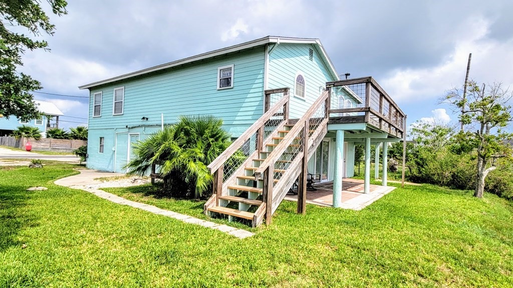 619 Copano Cove Rd Property Photo 3