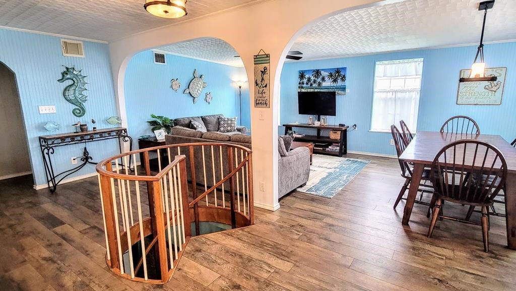 619 Copano Cove Rd Property Photo 13