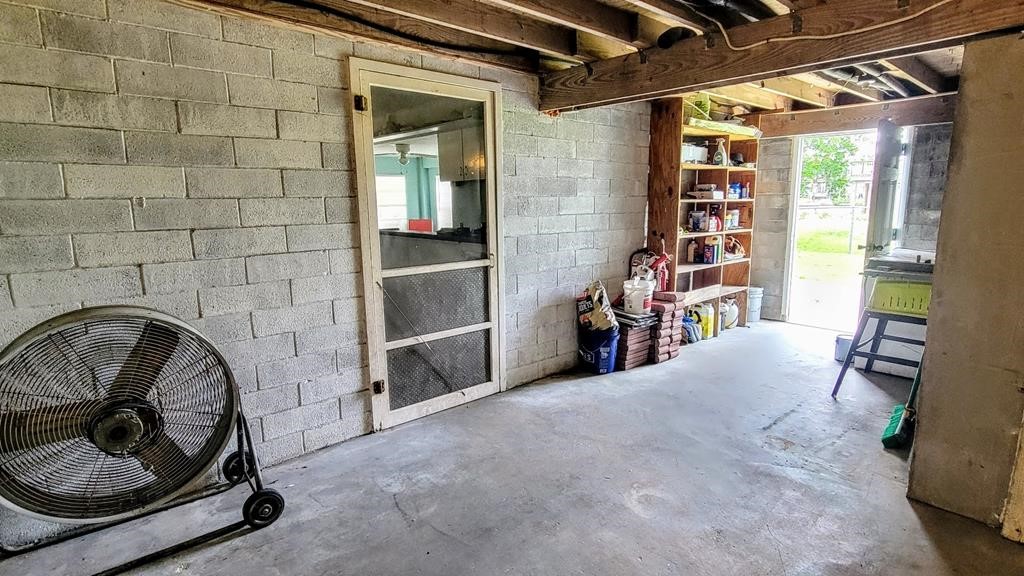 619 Copano Cove Rd Property Photo 27