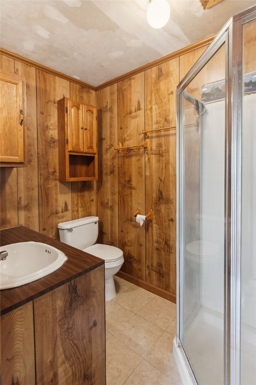 2204 County Road 1810 Property Photo 13