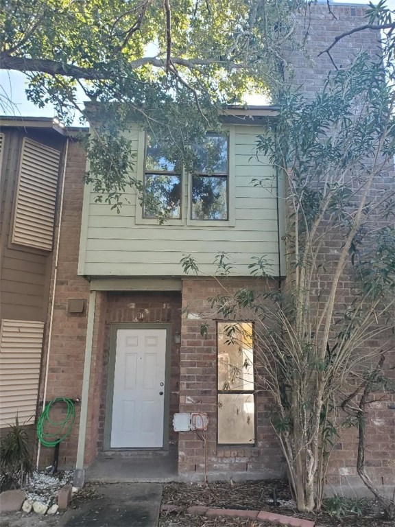 2902 St. Joseph #b Property Photo 1