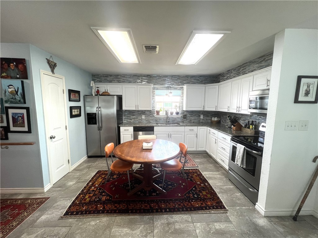 1206 Sea Secret St Property Photo 16