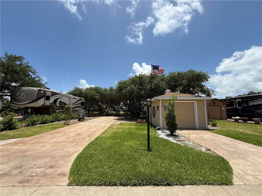 108 Augusta Circle Property Photo 1