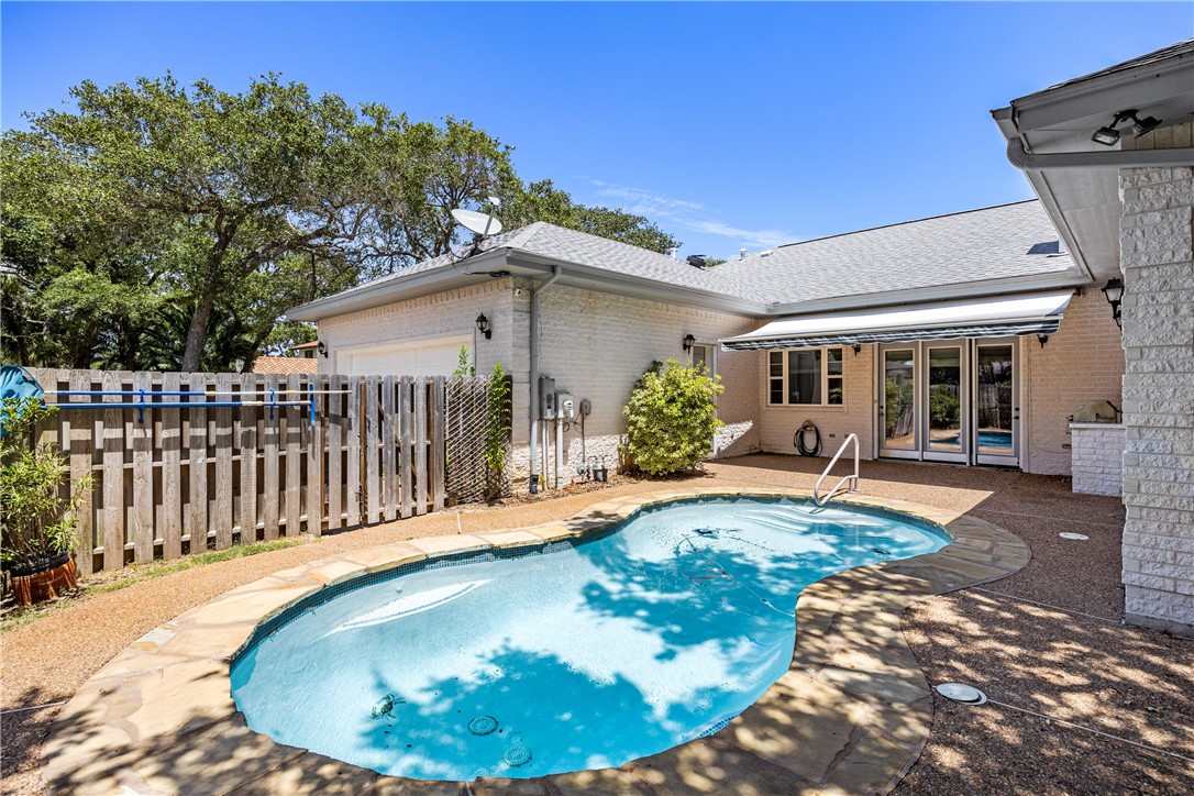101 Bay Hills Dr Property Photo 10