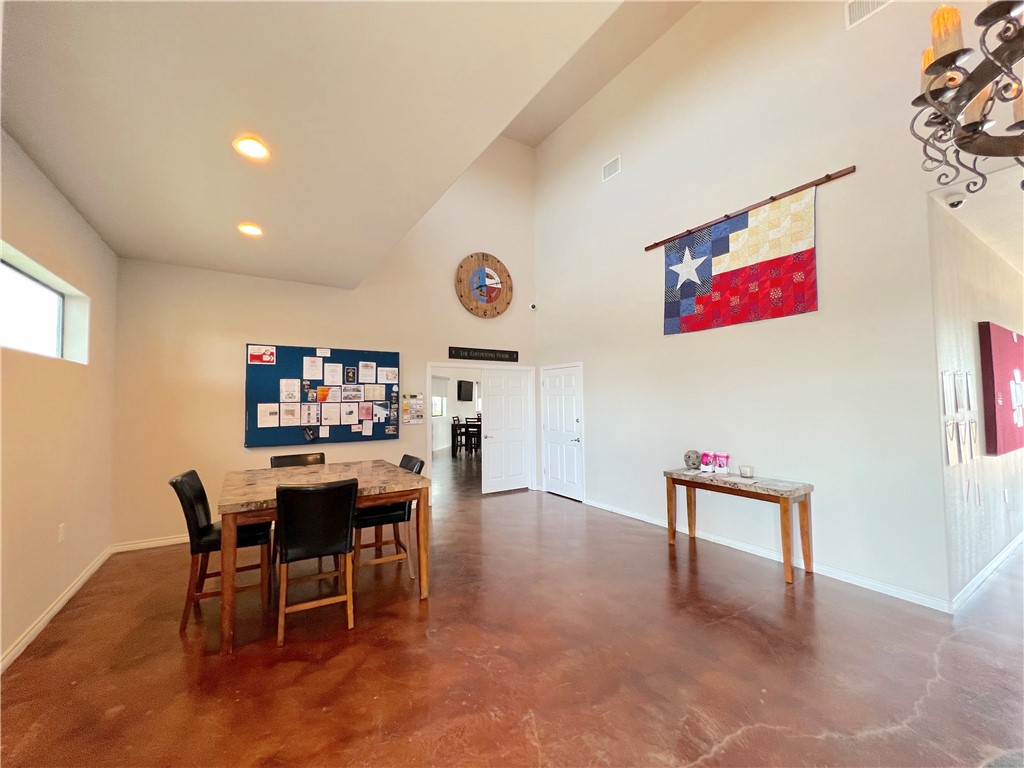 3 Augusta Circle Property Photo 14