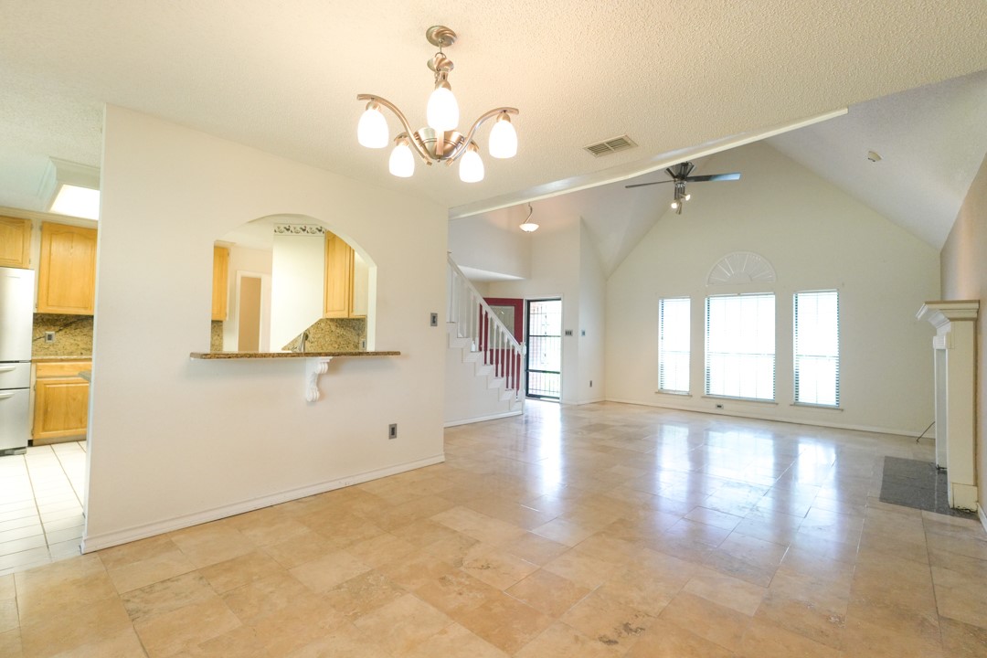 321 Long Point Dr Property Photo 7