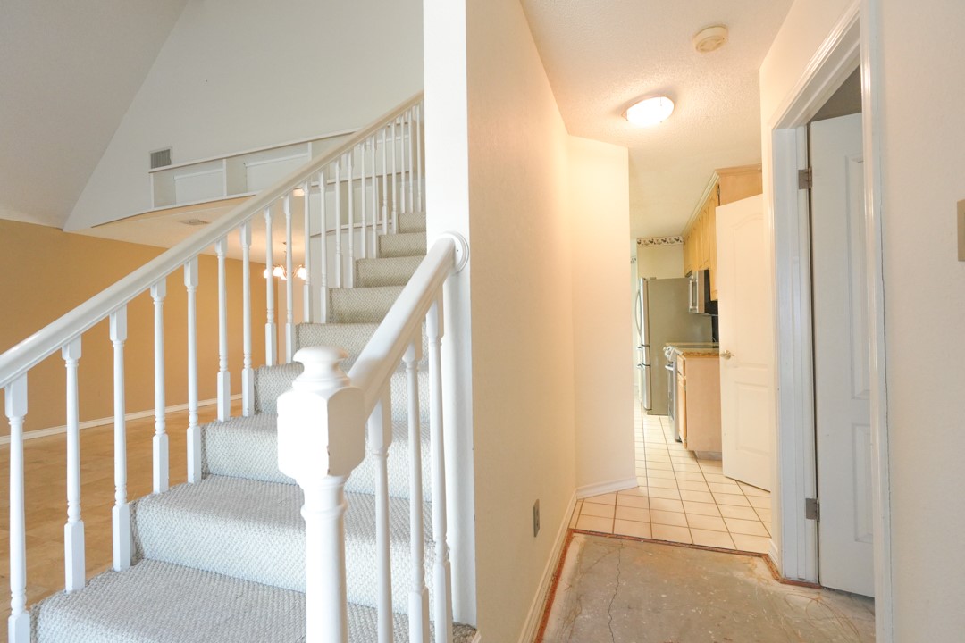 321 Long Point Dr Property Photo 13