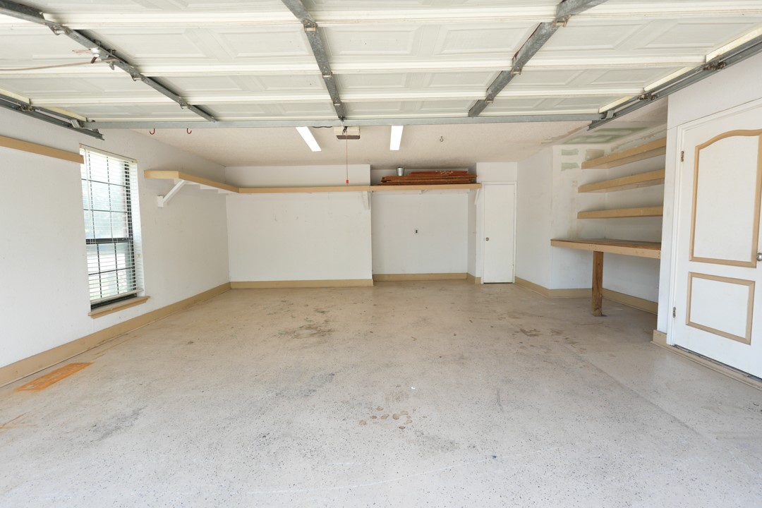 321 Long Point Dr Property Photo 40