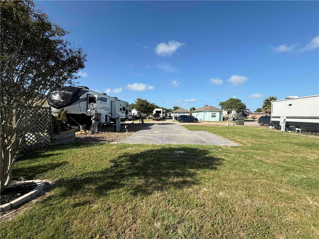 63 Augusta Circle Property Photo 3
