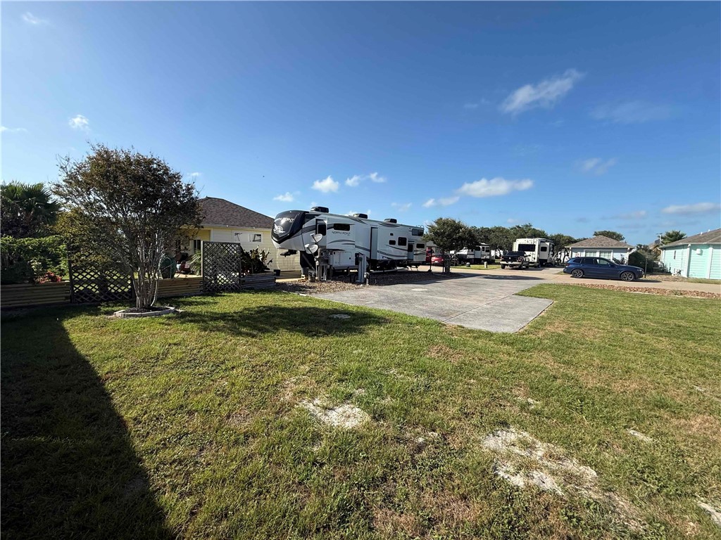 63 Augusta Circle Property Photo 4