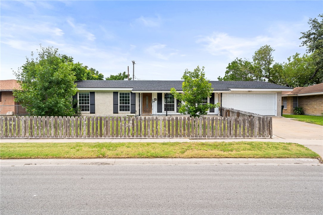 4249 Dody St Property Photo 1