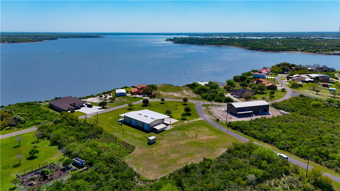 100 Breesport Dr Property Photo 13