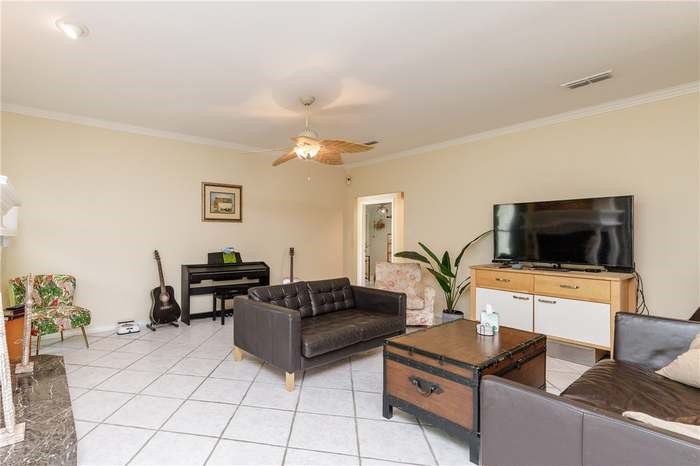 15833 Cuttysark St Property Photo 11