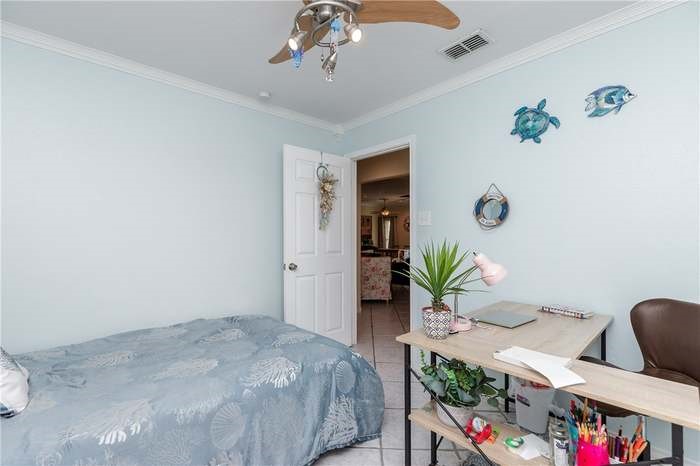 15833 Cuttysark St Property Photo 17