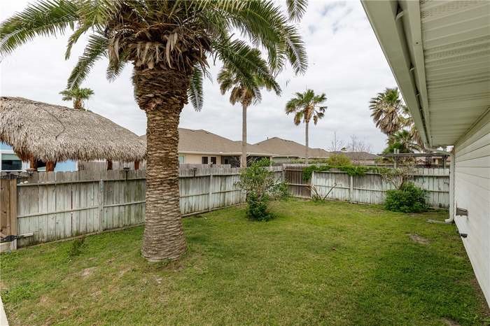 15833 Cuttysark St Property Photo 30