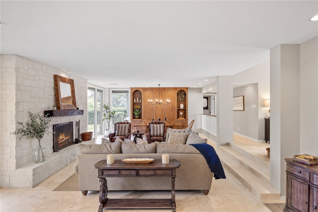 418 N Coronado Dr Property Photo 10