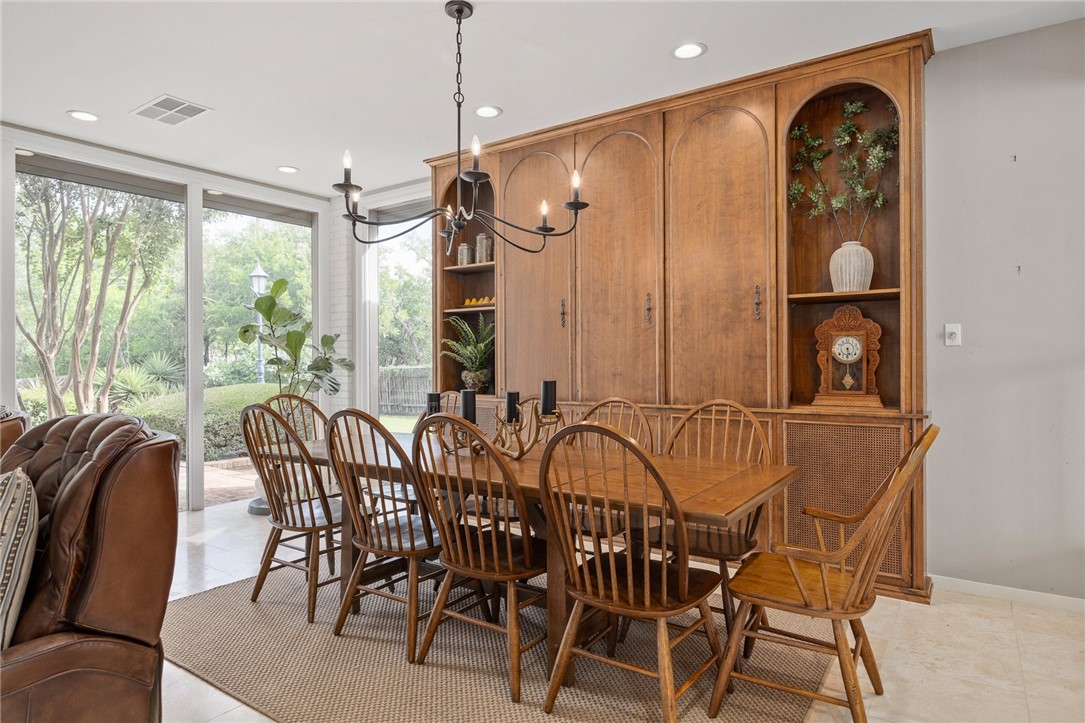 418 N Coronado Dr Property Photo 11