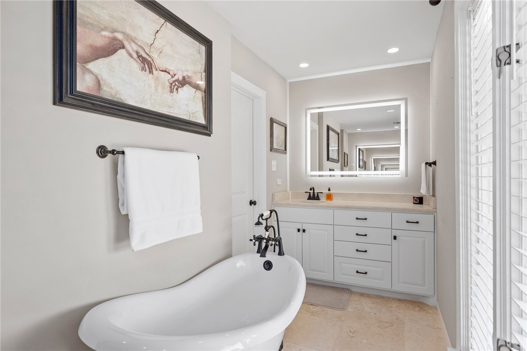 418 N Coronado Dr Property Photo 17