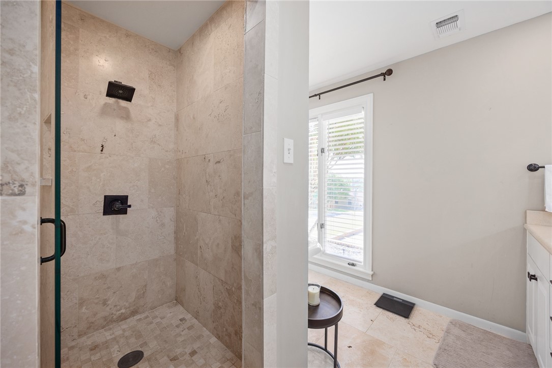 418 N Coronado Dr Property Photo 18