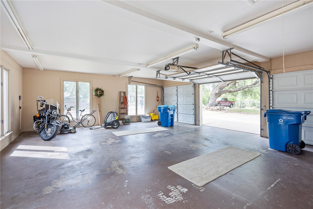 418 N Coronado Dr Property Photo 35