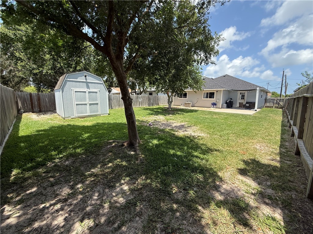 2034 Sunnycrest St Property Photo 26