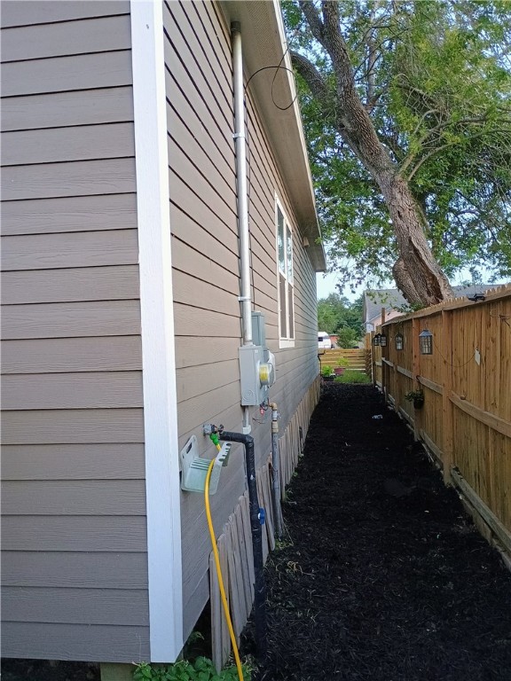 519 E Ave F Property Photo 33