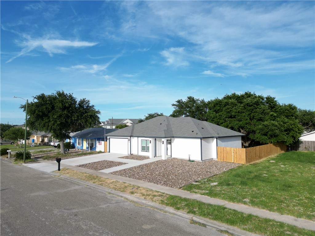 2814 Held Dr Property Photo 2