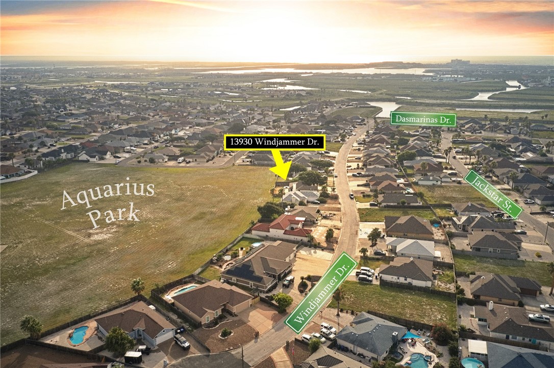 13930 Windjammer Dr Property Photo 2