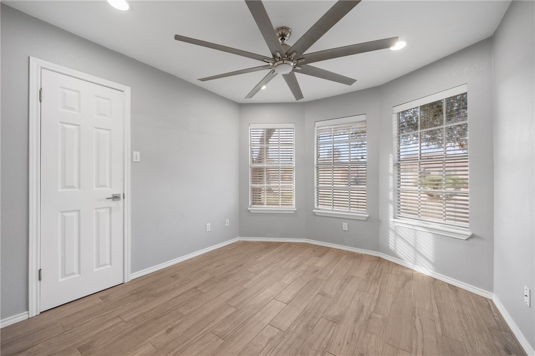 13930 Windjammer Dr Property Photo 18
