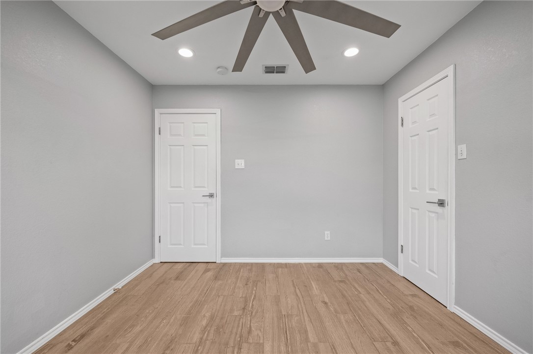 13930 Windjammer Dr Property Photo 19