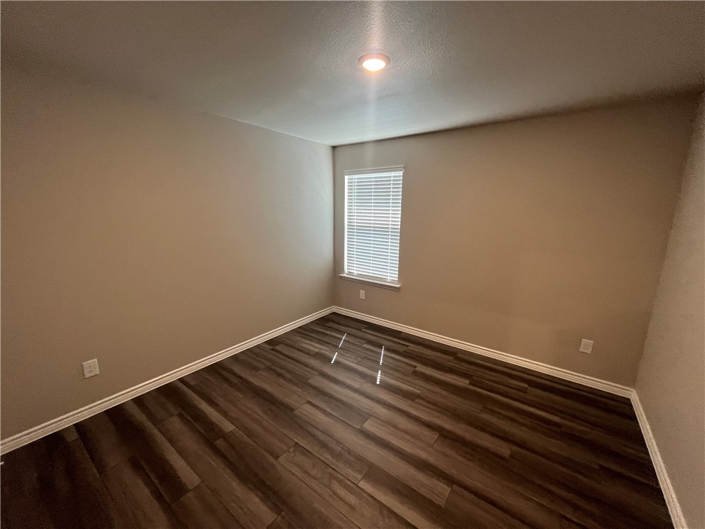 7201 Wilder Lane Property Photo 13