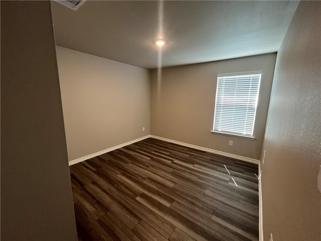 7201 Wilder Lane Property Photo 15