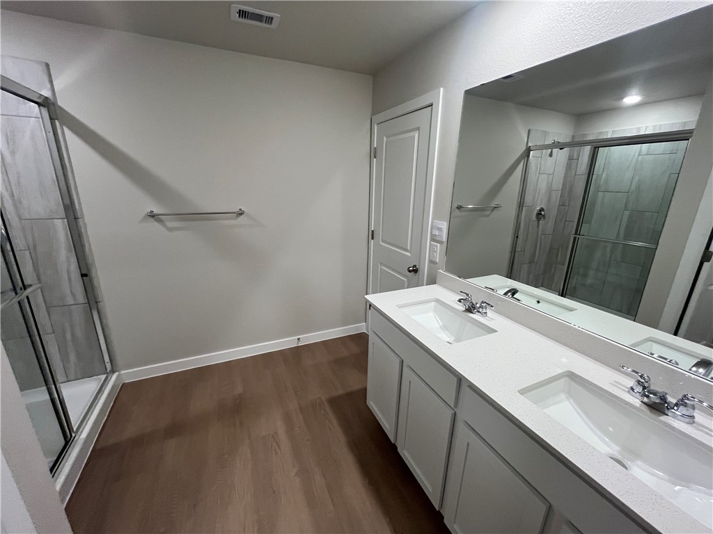 7209 Wilder Lane Property Photo 9